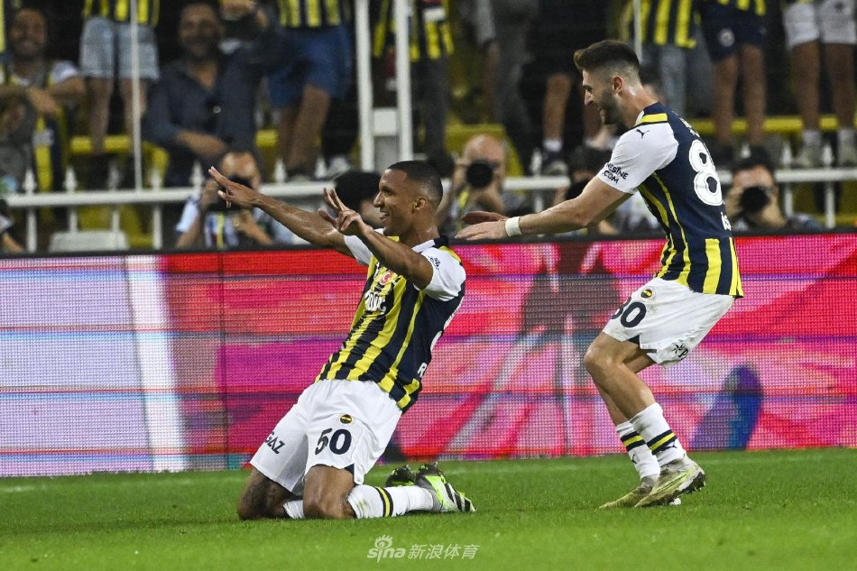 多纳鲁马与 多纳鲁马与