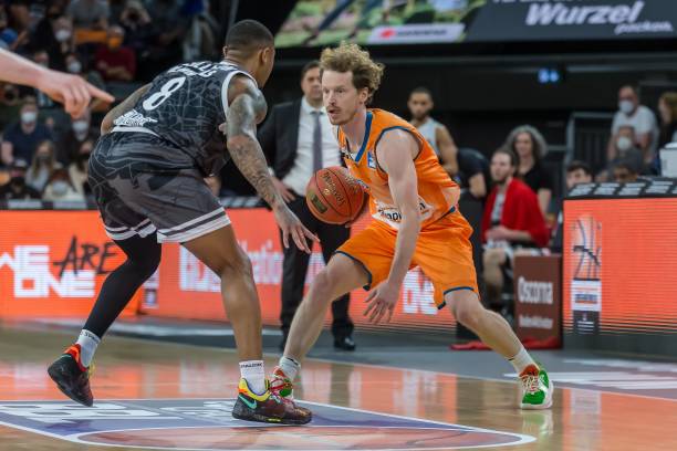 薪资结构极 薪资结构极